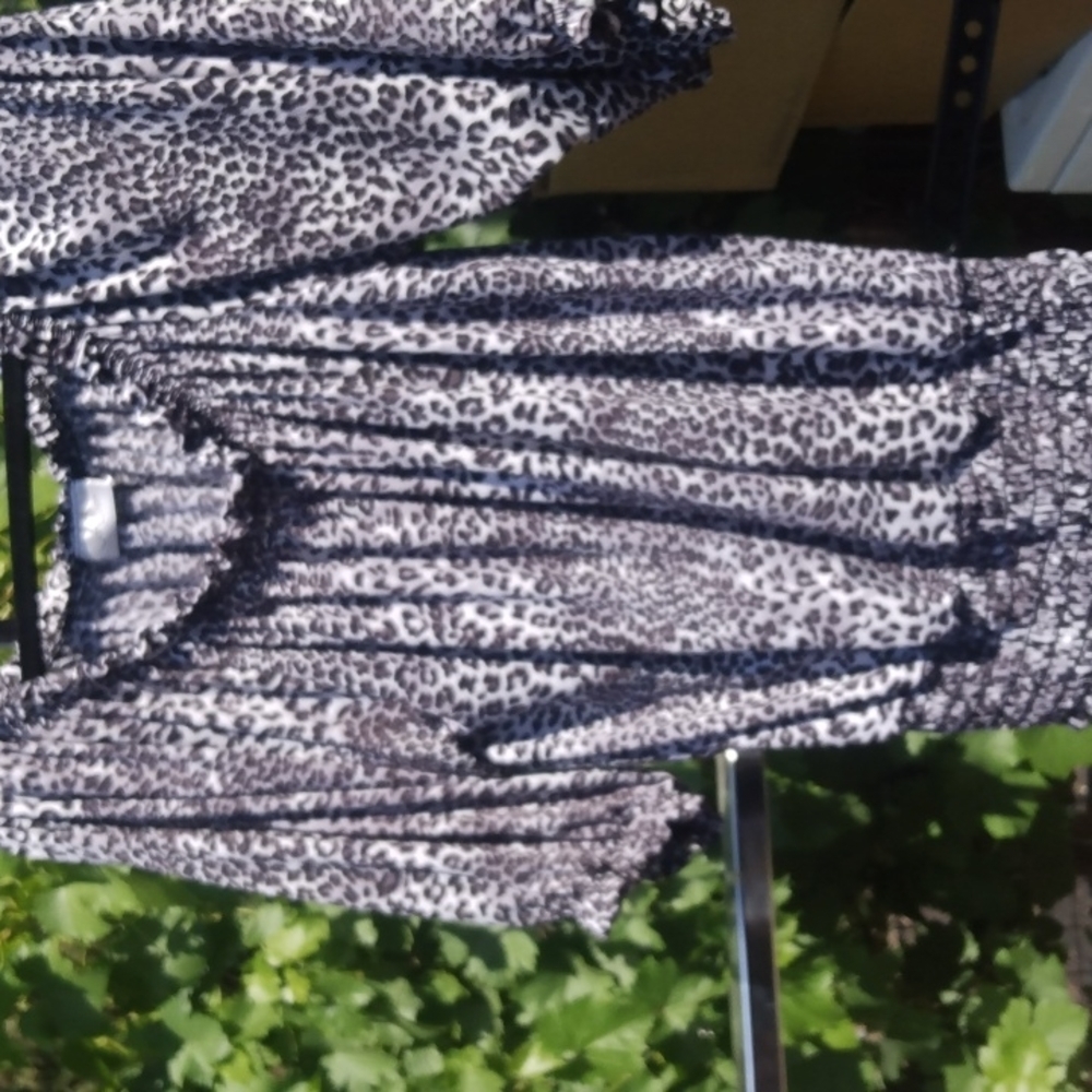 Jon Den top xl